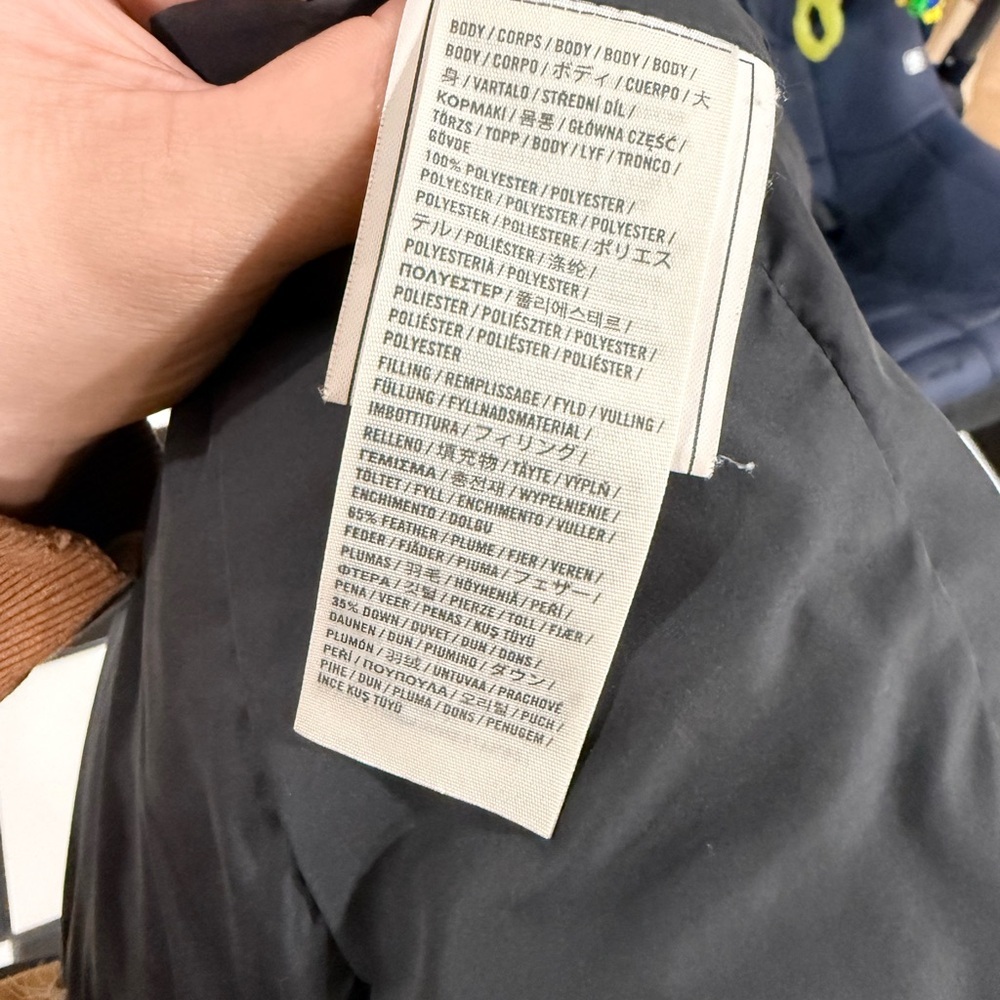Hollister Gray Puffer Vest - Picture 4 of 4